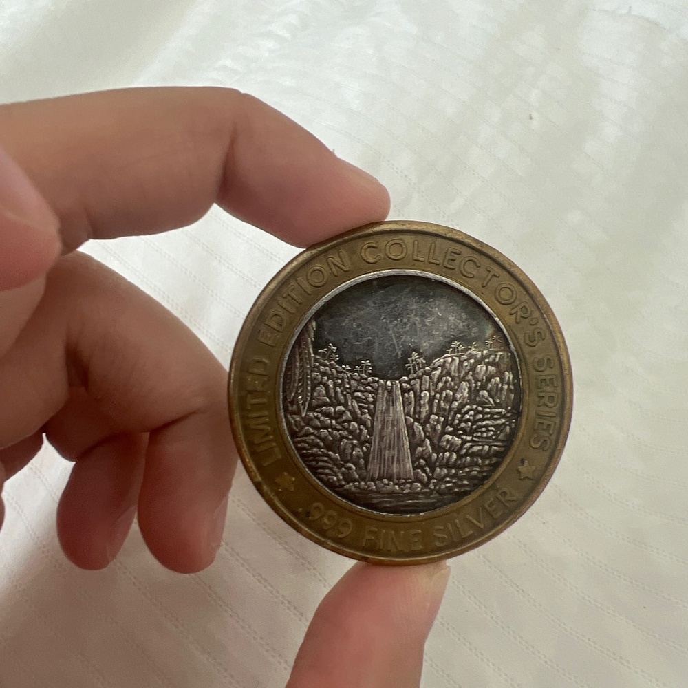 Limited edition collectors series 999 fine silver isle of capri casino
